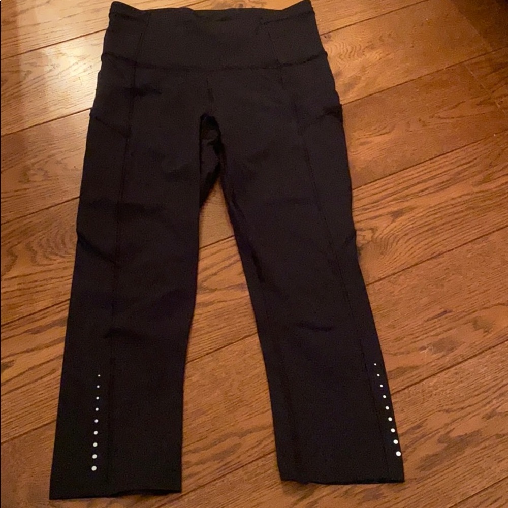 Cropped lulu lemon leggings